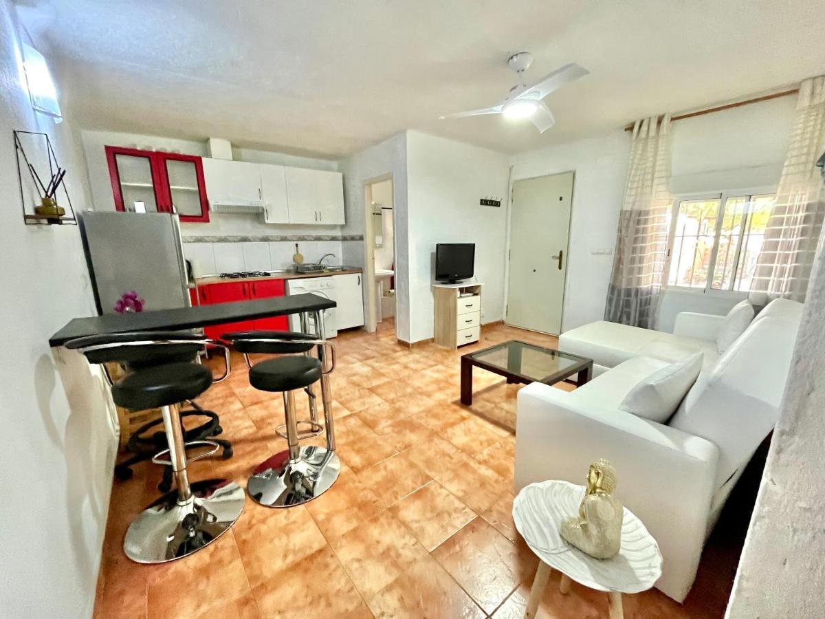 Estudio Adosado Acogedor Con Jardin, Barbacoa Y Parking Privado Alicante Esterno foto