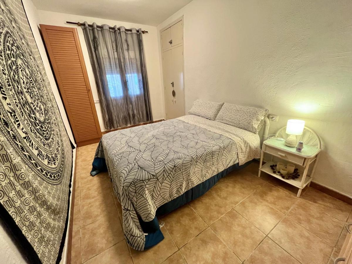 Estudio Adosado Acogedor Con Jardin, Barbacoa Y Parking Privado Alicante Esterno foto